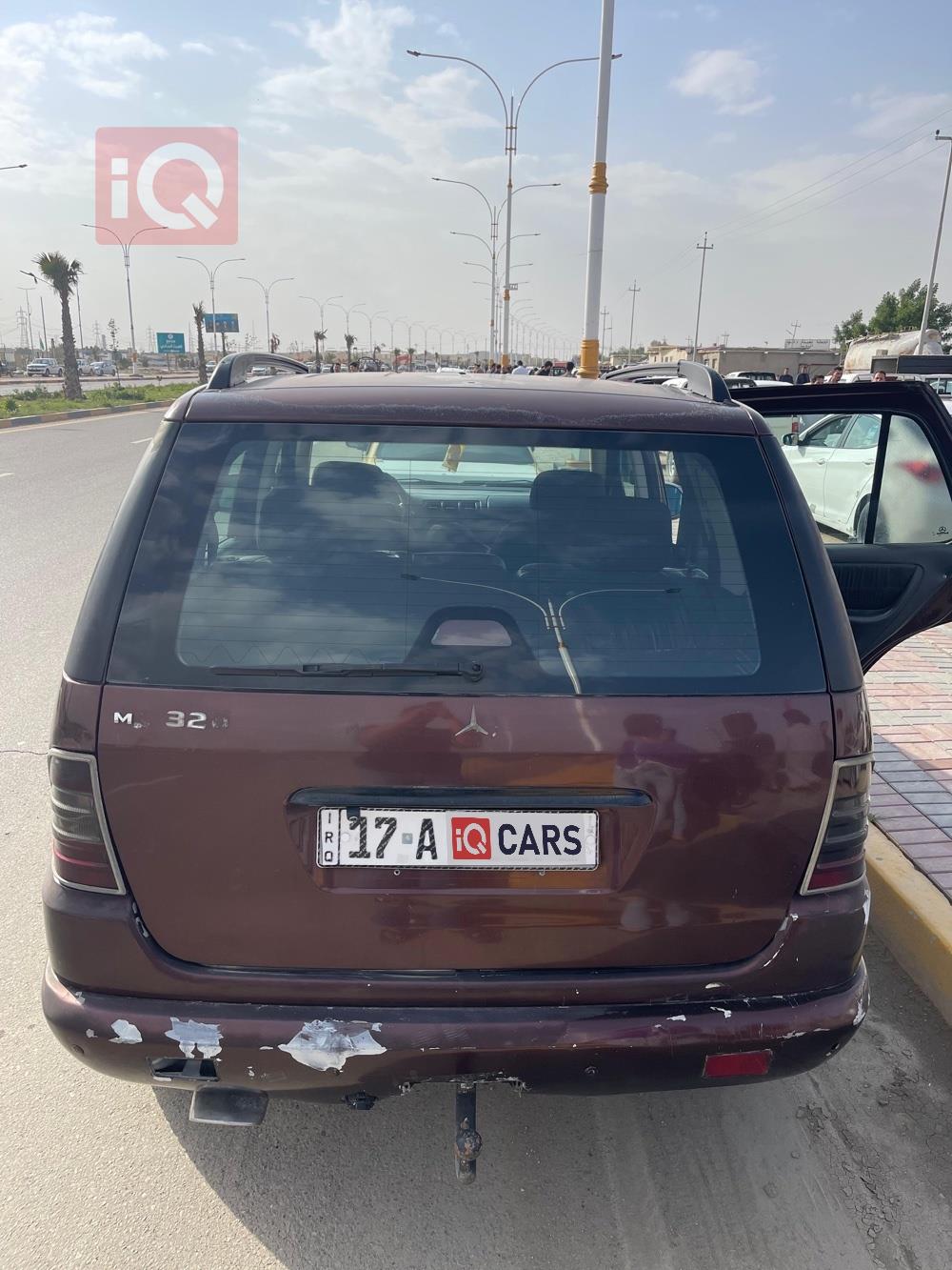 مرسيدس بنز ام ال- كلاس